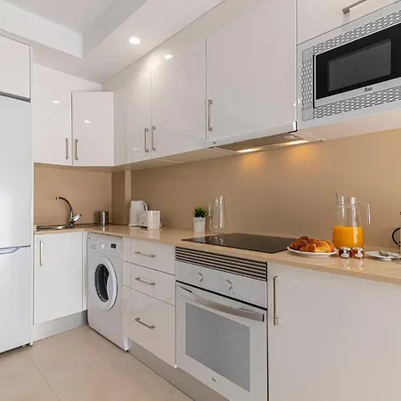 Brisa C, En Apartamento *